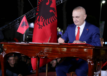 Meta vijon ‘mllefin’ me Kuvendin, kthen për rishqyrtim ligjin për gjyqtarët dhe prokurorët