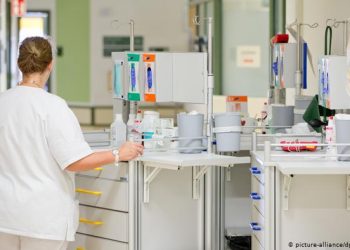 Shkoi në spital me kollë dhe temperaturë, infermierja nga Këlcyra shfaq shenja koronavirusi