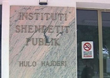 Katër arsye pse distancimi social është i rëndësishëm në luftën ndaj koronavirusit