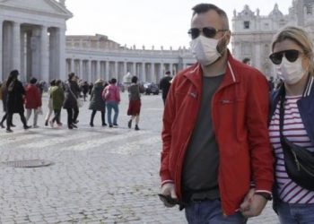 Një punonjës i infektuar me koronavirus, gazeta “La Stampa” mbyll selinë në Itali