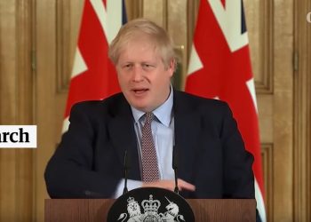 “Unë shtrëngoj duart me të gjithë…”, si tallej Boris Johnson me Covid-19 para se të infektohej (Video)