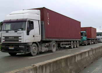 Koronavirusi bllokoi ekonominë/ Fasoneria: Mbyllja e fabrikave në Kinë, ka ndërprerë lëndën e parë, në Itali s’ka shitje