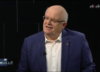 Pneumologu Perlat Kapisyzi: Ja si përdoren dhe sa na duhen maskat!