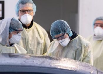 U infektua nga viktima e 4-t e koronavirusit, një berber në Kavajë tre ditë me temperaturë