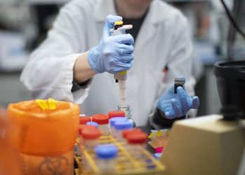 Efektiviteti i testimeve në kontrollin e COVID-19