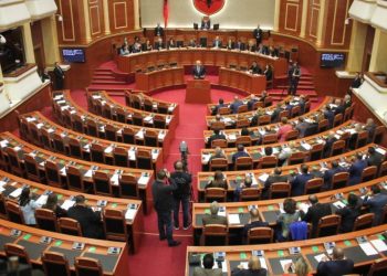 Covid-19/ Kuvendi nis nesër punën online, komisionet do shqyrtojnë aktet normative