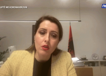 Ministrja Manastirliu: “Këtë javë mund të ketë rritje të pacientëve me Covid-19, respektoni masat!”