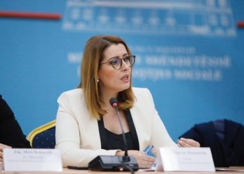 Ministrja Manastirliu jep lajmin e mirë: Shërohen dy mjekët e spitalit ‘Shefqet Ndoqi’, dolën negativë