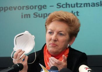 Austria rrëzon pretendimet e PD: 1.6 mln maskat tona kanë vit skadence 2016, por janë ende të përdorshme