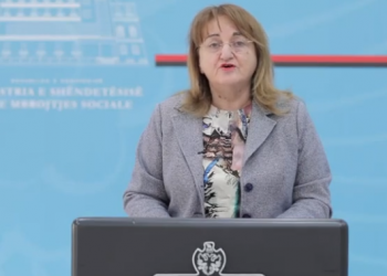 “72 pacientë me koronavirus të shtruar te Infektivi”/ Zv/ministrja: Tre të infektuar në gjendje të rëndë
