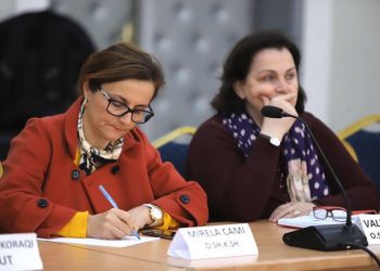 Pas Bratajt, edhe drejtoresha e Operatorit të Shërbimit shëndetësor e prekur nga koronavirusi