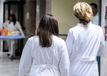 Katër fëmijë të prekur me koronavirus në Shqipëri/ Mjekja tregon gjendjen e tyre
