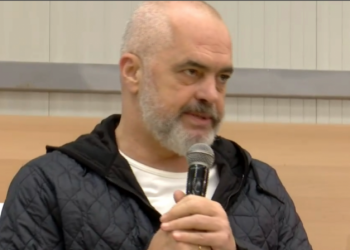 Post-tërmet/Kryeministri Rama premton: Shijaku do të jetë kantieri më i madh i ndërtimit!