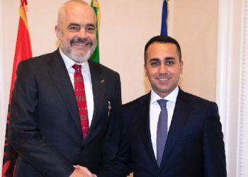 “Nuk mund të rrimë si spektatorë”, Di Maio tregon bisedën me Ramën: Na dha një mësim të mirë…