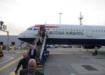 British Airways përgënjeshtron: Vazhdojmë fluturim, nuk ka anulime fluturimesh nga Londra drejt Tiranës