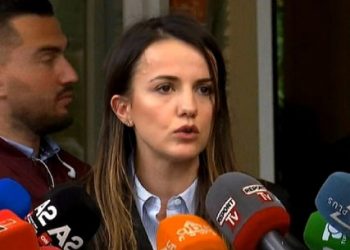 Rudina Hajdari thumbon Metën: Jo ulërima në shesh, por hapje listash. Më mars diskutojmë ndryshimin e sistemit