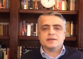 Specialisti amerikan: Çdo sistem shëndetësor bllokohet, nëse sëmuren të gjithë njëherësh