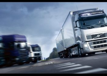 MIE thirrje kompanive: Akreditoni shoferët sot, s`do kryejnë dot transport ndërkombëtar mallrash