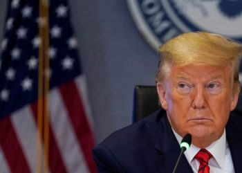 “Dy javë të vështira”, Trump shtyn masat parandaluese ndaj koronavirusit deri në fund të prillit