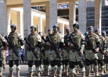 Ushtria “pushton” Tiranën, Rama: Do të mbrojmë popullin nga tradhtarët!