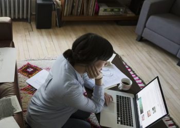 Nga Londra në New York/ Bankat më të mëdha marrin masa ndaj koronavirusit duke lënë punonjësit në shtëpi