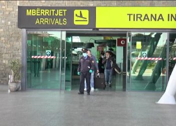 Covid-19/Sot 82 shqiptarë u riatdhesuan nga Viena, qytetarët ankohen për çmimet