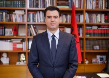 COVID-19/Edhe Basha ngushëllon arkitektin Hajdar Kovaçi: Nderim aktivistit të njohur të PD në Durrës, që vdiq nga virusi