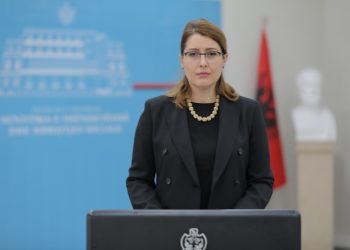 “Kemi mbi 100 vatra aktive”, Manastirliu: Si do të bëhet rihapja, fazat dhe masat lehtësuese në vijim