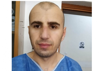 “Si e mposhtëm frikën ndaj Koronavirusit”, rrëfehet kryeinfermieri pranë spitalit “Nënë Tereza”: Kam djalin 3 vjeç, i qëndroj me maskë për ta mbrojtur