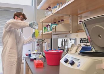 Izraeli gjen vaksinën “pasive” kundër koronavirusit. Prova, shërimi i një 29-vjeçari në gjendje të rëndë