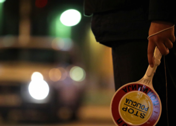 Humb kontrollin e motorit dhe përplaset në asfalt, humb jetën 43-vjeçari në Shijak