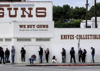 Nga blerja e video-lojërave tek armët e droga/ Si po i shpenzojnë amerikanët paratë që u dha qeveria