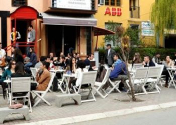 Kosova/ Më 1 qershor vendoset hapja e kafeneve dhe restorantet
