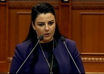 Ndërpritet nxjerrja e naftës në Shqipëri nga Albpetrol/ Balluku: Depozitat janë plot