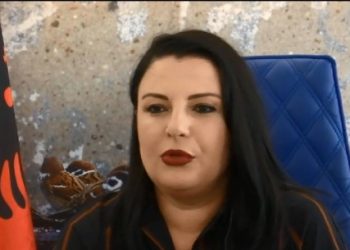 Koronavirusi “pezulloi” tenderin për aeroportin e Vlorës, Balluku: Do ta hapim brenda vitit