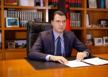 Basha nuk i beson as ekspertëve të Komitetit Teknik, ngre dyshime: S’thonë të vërtetën, flasin atë që u thotë shefi