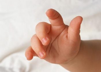 Të quhesh Dezinfektant, prindërit i vendosin emrin e pazakontë foshnjës që lindi në kohë koronavirusi