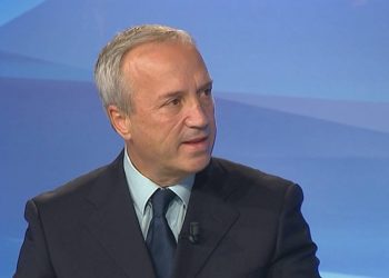 Pandemia, shkenca dhe politika