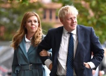 Përmirësohet gjendja e Boris Johnson, arrin të komunikojë me të fejuarën shtatzënë