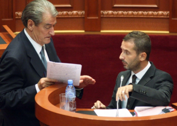 “Nuk jam më mjek”, Braçe pas deklaratës së Berishës: E tha më në fund një të vërtetë! Çfarë i bie të jetë ky?!