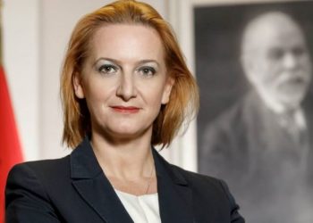 Ministrja Denaj: Do pezullojmë koncesione të tjera