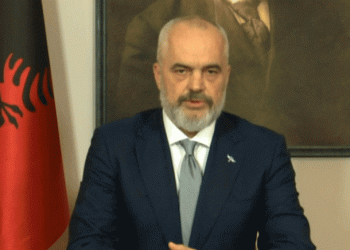 VIDEO/ Kryeministri Rama i uron shqiptarët e karantinuar: Pashkë të gëzuara  12 Prill, 2020