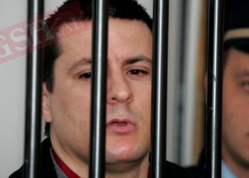 Grushta e shkelma dy vajzave që nuk pranuan të hipin në makinë, autori i dyshuar i njohur për drejtësinë