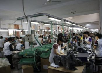 “Nuk mundemi kështu”, pronarët e fasonëve refuzojnë të nisin punën për shkak të “protokollit të kuq”