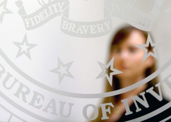 “Puna kërkimore për COVID-19 po sulmohet nga hakera”/ Alarmi i zyrtares së FBI: Mbështetet nga shtete të huaja