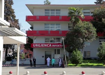 “Akoma më rrënqethet trupi”, epidemiologu tregon momentin kur zbuloi pacientin 0 në Shqipëri