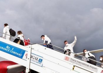COVID-19/ Ndihma e Shqipërisë me ekip infermierësh impakt të madh në median italiane