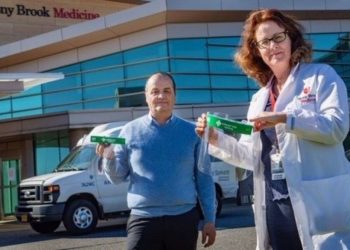 Një histori filmash në kohë koronavirusi, inxhinieri shqiptar projekton maskat që do përdoren në Nju Jork