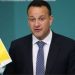 Kryeministri irlandez ‘zhvesh kostumin’ e politikanit, rikthehet në punë si mjek për të luftuar Covid-19