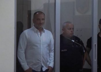 I dënuar 25 vite burg për vrasjen e Azem Hajdarit, Gjykata i rrëzon Izet Haxhisë kërkesën për heqjen e arrestit me burg